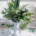 Тропические букеты на свадьбу сервировка стола